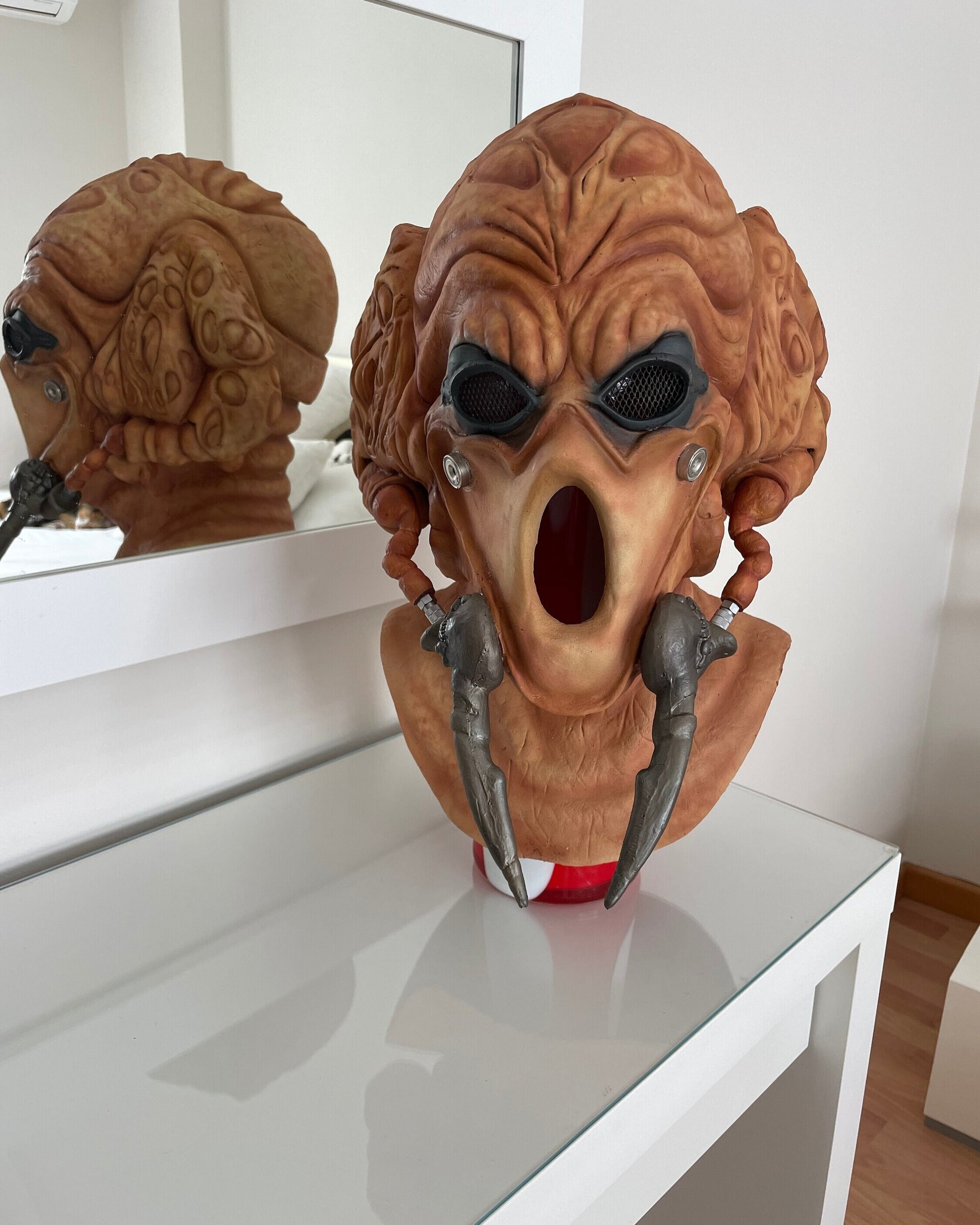 Plo Koon Latex Mask - 5